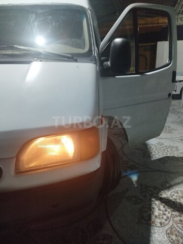 Ford Transit-2