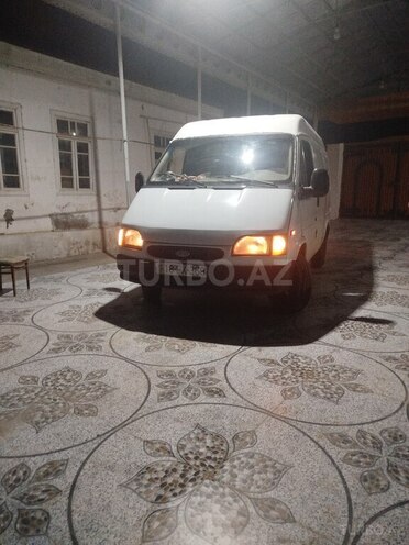 Ford Transit-1