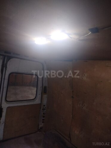 Ford Transit-7