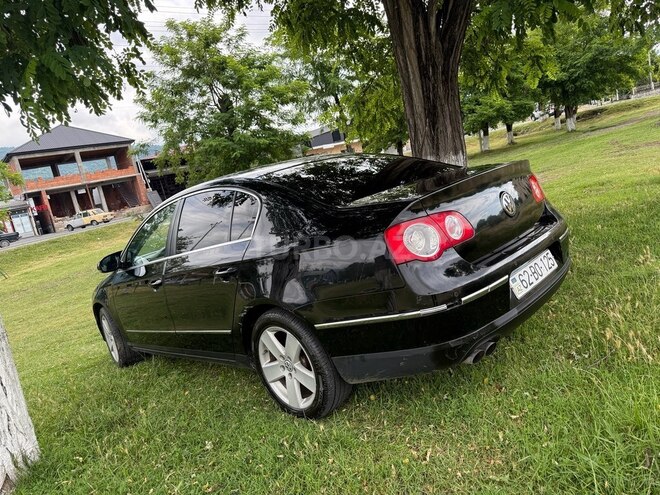 Volkswagen Passat-5
