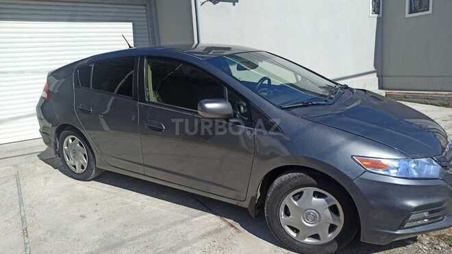 Honda Insight-3