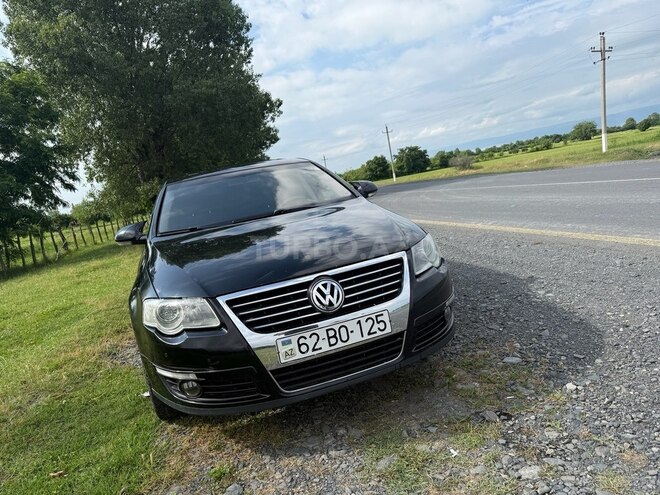 Volkswagen Passat-1