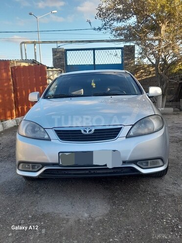 Daewoo Gentra-1