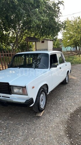 LADA (VAZ) 2107-2