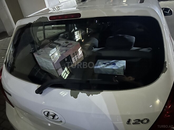 Hyundai i20-3