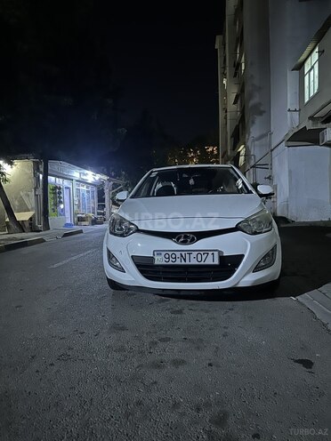 Hyundai i20-1