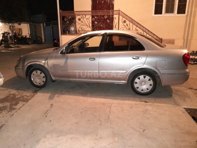 Nissan Sunny-3