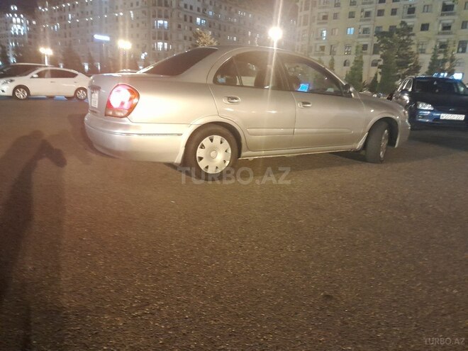Nissan Sunny-4