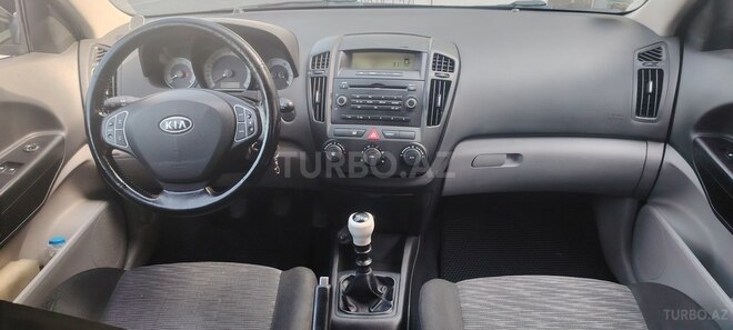 Kia Ceed-10