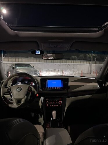 Nissan Teana-12
