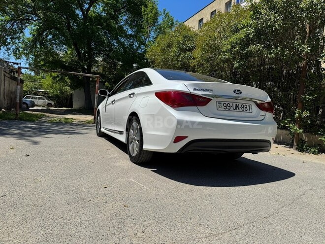 Hyundai Sonata-3