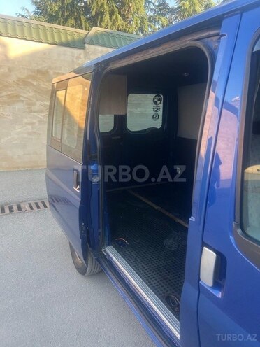 Ford Transit-2