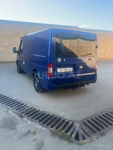 Ford Transit-11