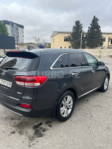 Kia Sorento-5