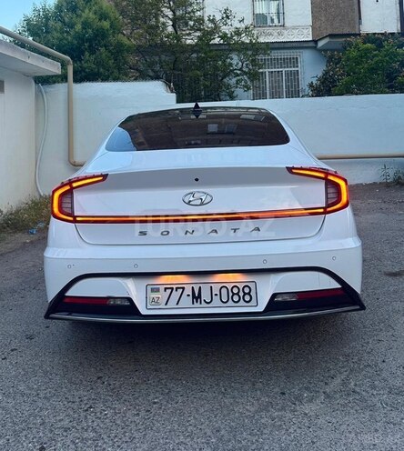 Hyundai Sonata-14