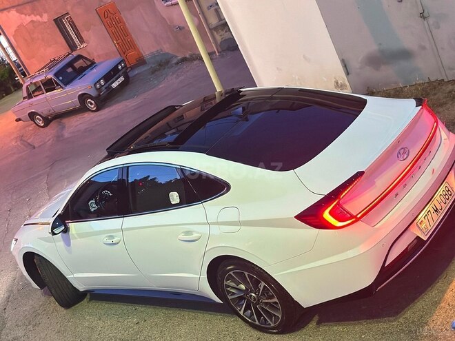 Hyundai Sonata-5