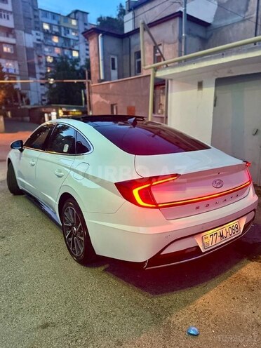 Hyundai Sonata-6
