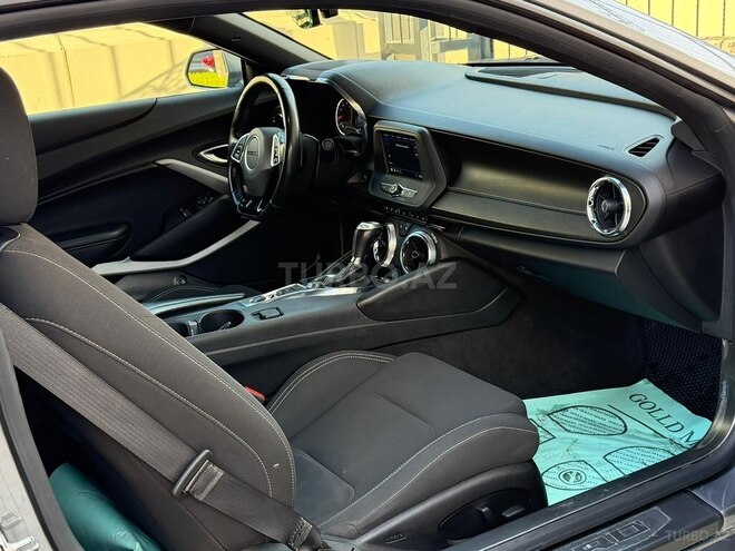 Chevrolet Camaro-8