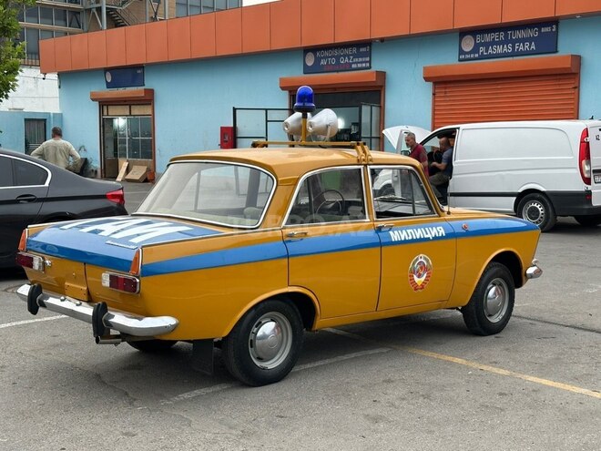 Moskvich 412-7