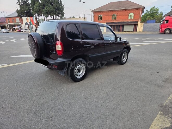 Chevrolet Niva-6