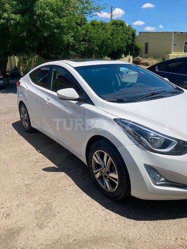 Hyundai Elantra-7