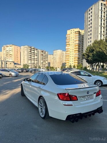 BMW 528-7