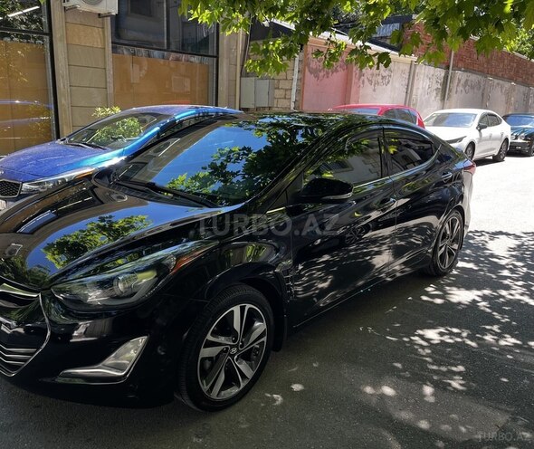 Hyundai Elantra-2