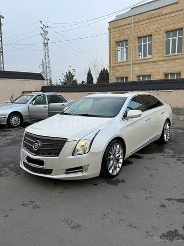 Cadillac XTS-1