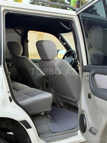 Toyota Land Cruiser-8