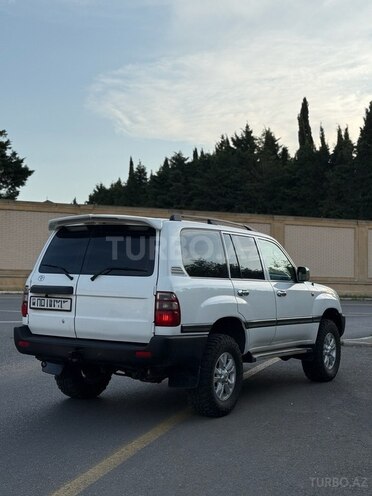 Toyota Land Cruiser-5