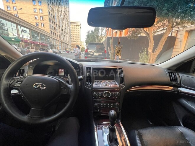 Infiniti G25-11