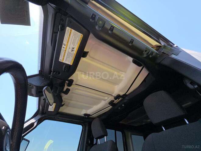 Jeep Wrangler-11