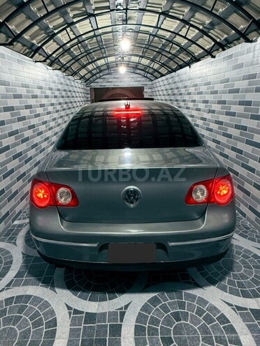 Volkswagen Passat-4