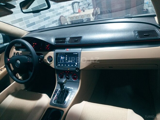 Volkswagen Passat-5