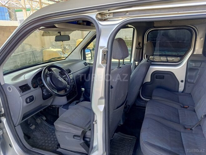 Ford Tourneo Connect-5