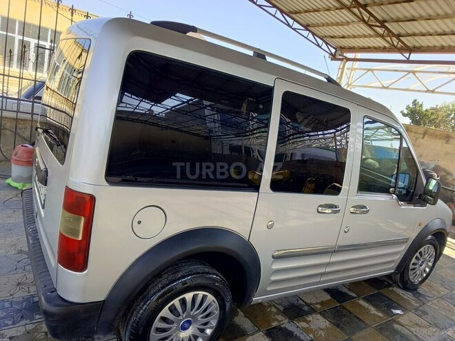 Ford Tourneo Connect-7