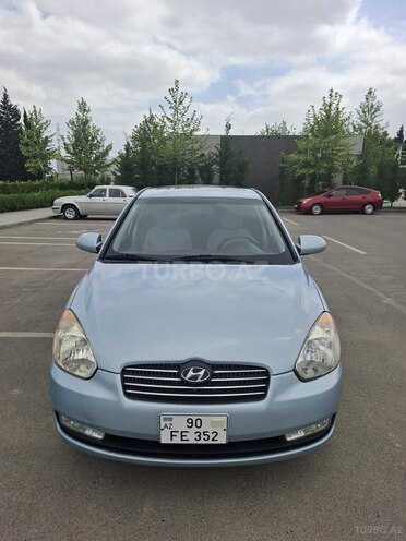 Hyundai Accent-1