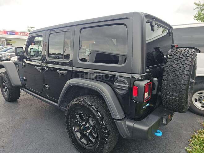 Jeep Wrangler-3