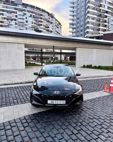 Hyundai Elantra-6