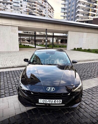 Hyundai Elantra-3