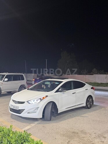 Hyundai Elantra-9
