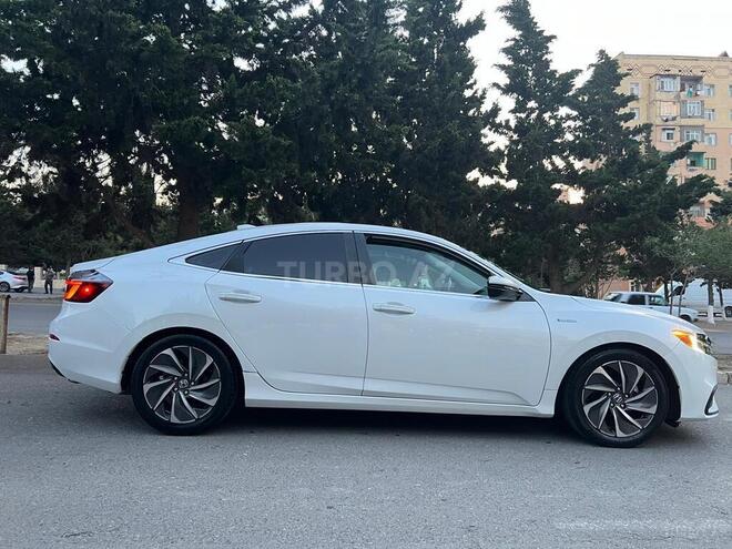 Honda Insight-7