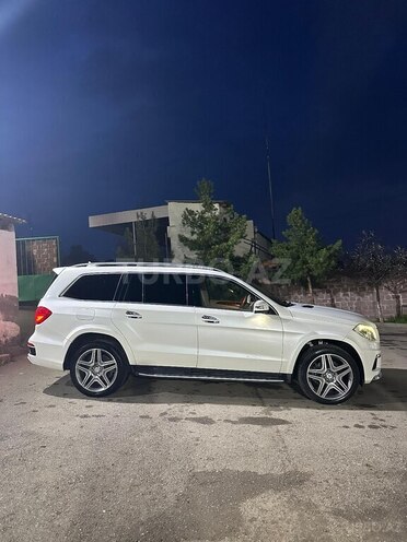 Mercedes GL 500 4MATIC-3