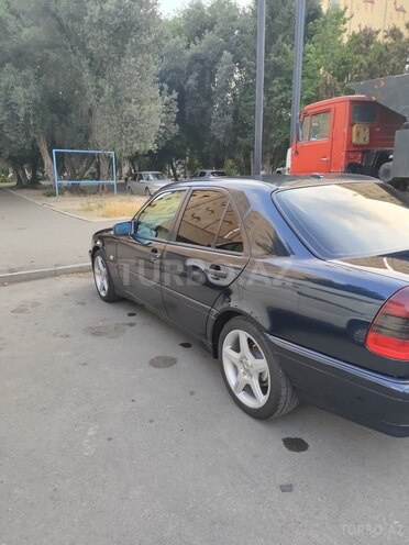 Mercedes C 240-3