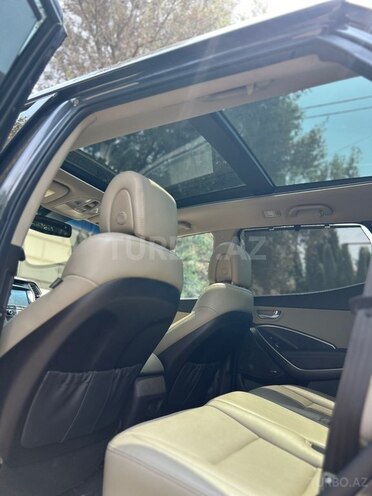 Hyundai Santa Fe-11