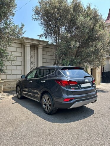 Hyundai Santa Fe-6