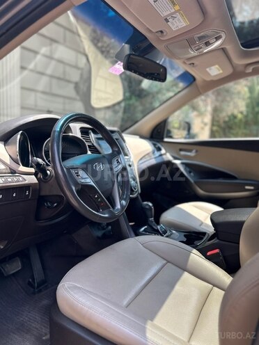 Hyundai Santa Fe-10