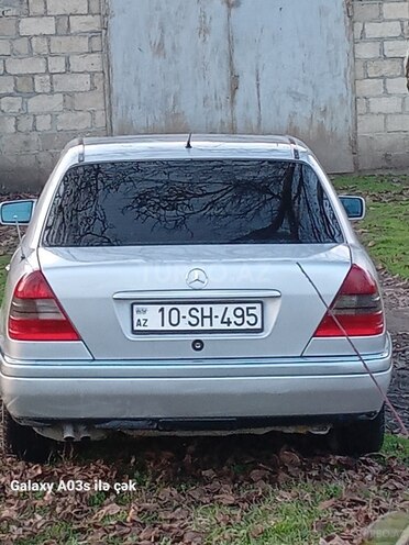 Mercedes C 220-2