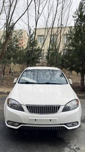 Daewoo Gentra-1