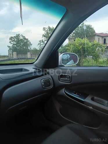 Nissan Sunny-7